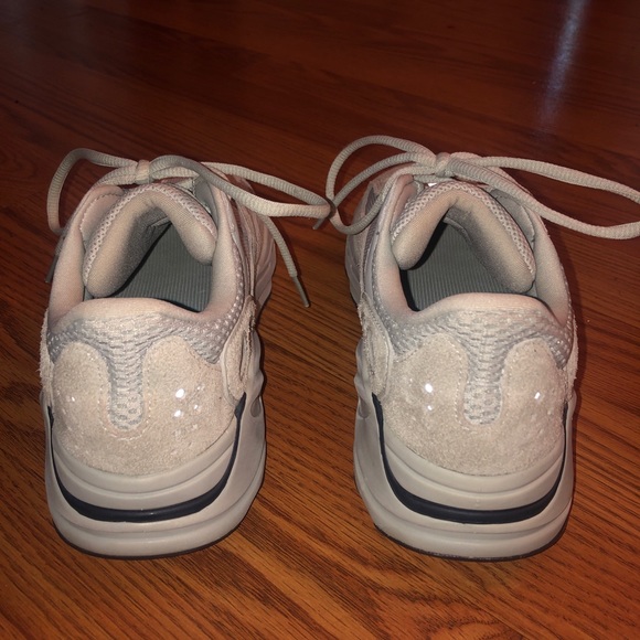 yeezy 600 salt
